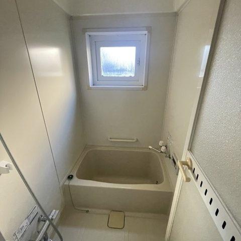 東町5丁目28-10戸建 バス／シャワー