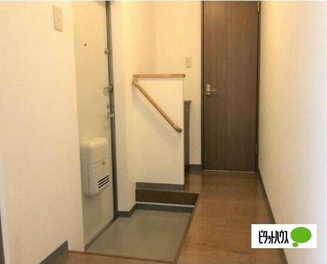 エクシード神宮前参番館（103） 玄関