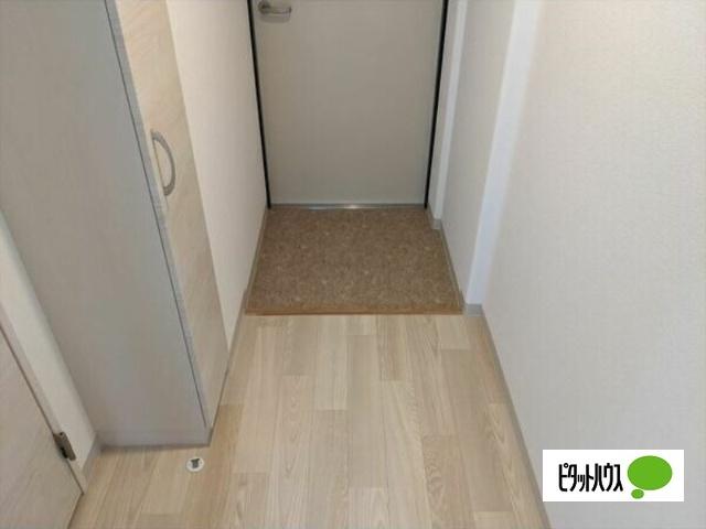 サクラブール栄通（103） 玄関