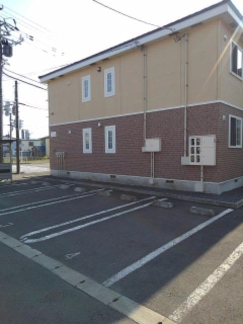 ブルムンタウン（201） 駐車場