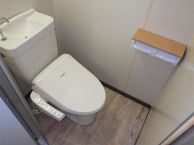 中央町３丁目ハイツ（401） トイレ