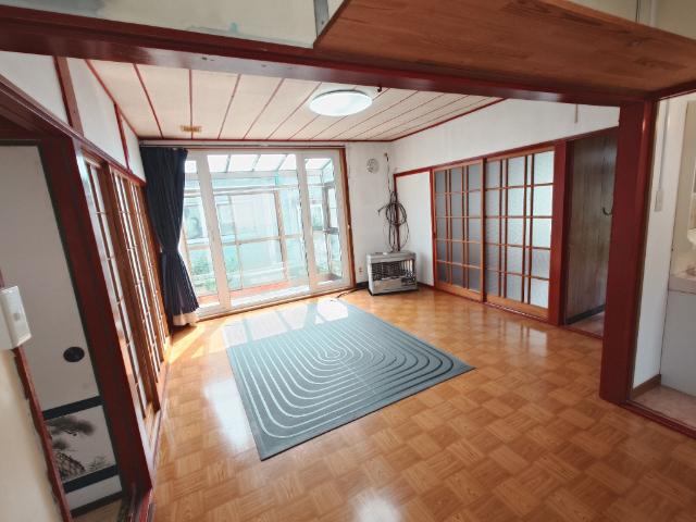 登別市栄町４丁目借家 リビング