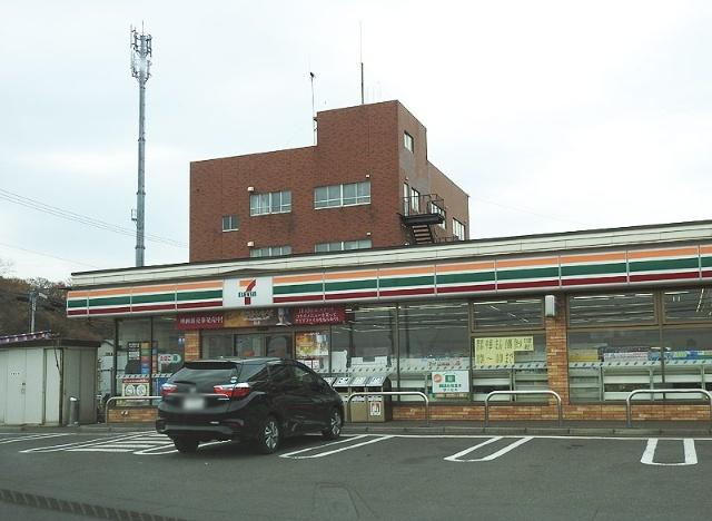 セブンイレブン室蘭港南町店：732m