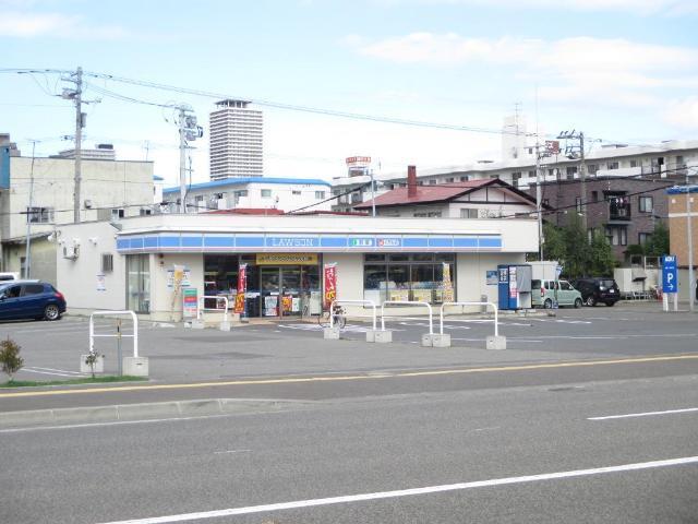 ローソン札幌二十四軒3条店：369m