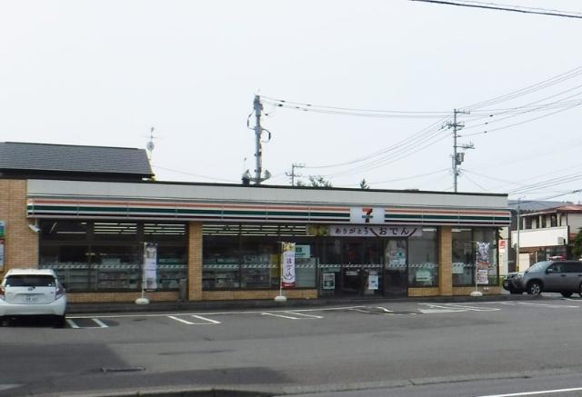 セブンイレブン室蘭宮の森店：247m