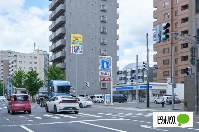 ローソン札幌北1条西店：251m
