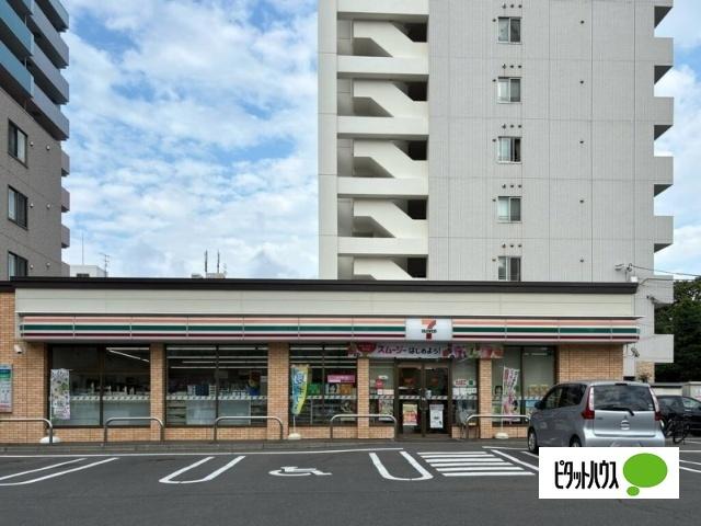 セブンイレブン札幌南6条西18丁目店：425m