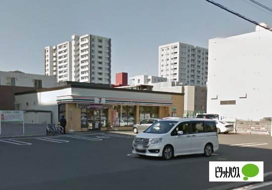 セブンイレブン札幌南4条店：322m