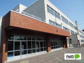 宮の森小学校：469m