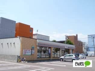セブンイレブン札幌北10条西20丁目店：508m