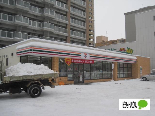 セブンイレブン札幌北5条東2丁目店：106m