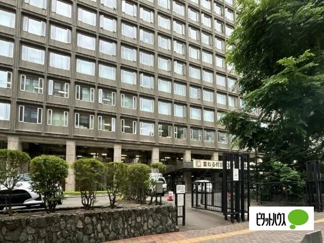 北海道庁：213m