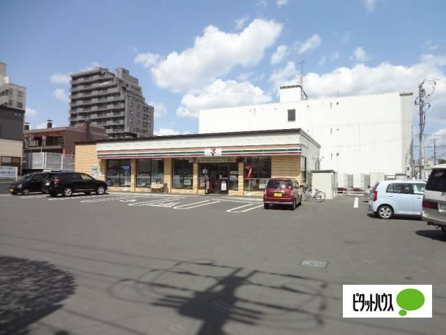 セブンイレブン札幌南19条西12丁目店：323m