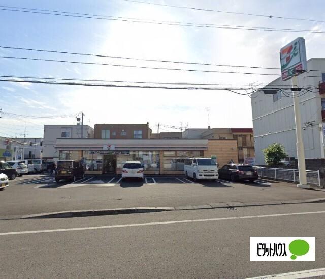 セブンイレブン札幌美園5条店：523m