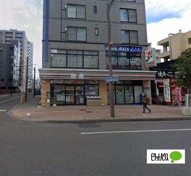 セブンイレブン札幌琴似2条店：397m