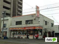 セイコーマートとらや店：215m