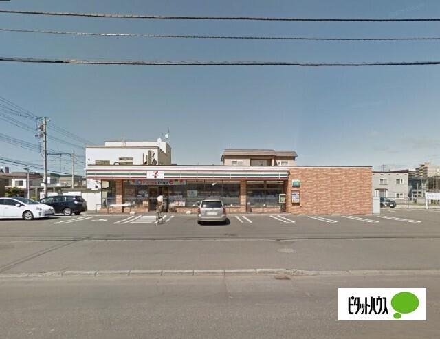セブンイレブン札幌新琴似6条東店：530m