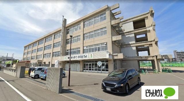札幌市立北園小学校：720m