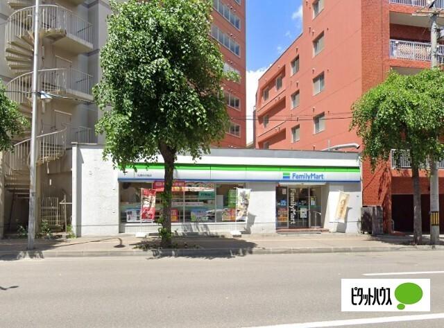 ファミリーマート札幌中の島店：519m