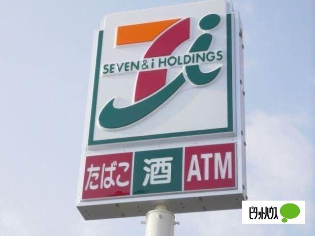 セブンイレブン札幌澄川駅前店：308m