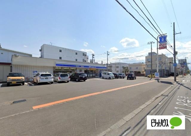ローソン札幌北17東三丁目店：213m