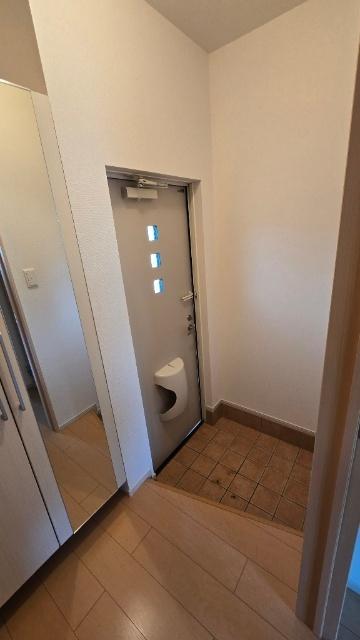 アカシア（101） 玄関