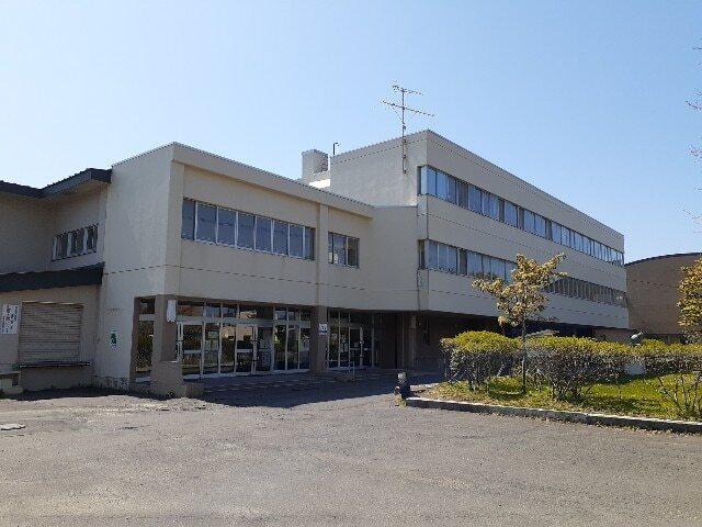 若草小学校：1200m