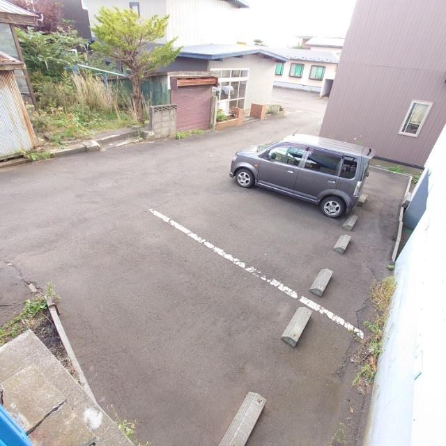 日の出パレス21（101） 駐車場