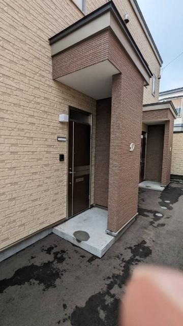 シャルム高砂・１番館（C） エントランス