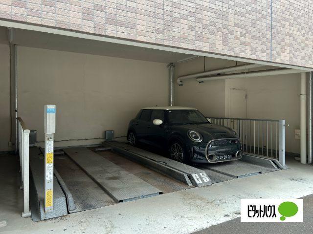 ハイムエルデZW（802） 駐車場