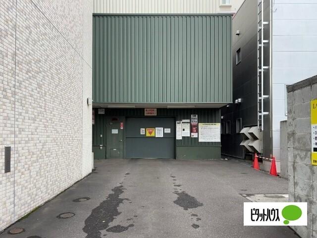 札幌市中央区北一条西マンション 駐車場