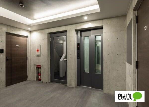 札幌市中央区北五条西マンション ロビー