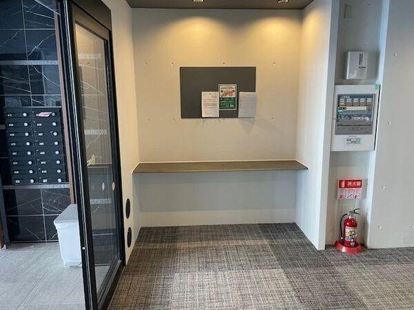 札幌市中央区南十七条西マンション エントランス