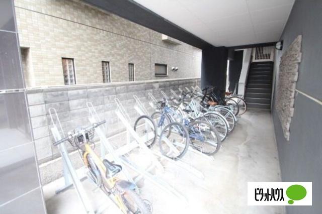 MODENA近代美術館（905） 共有部分