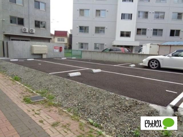 Ｌｕ　Ｐｉｏｎｉａ(ル　ピオニア)（301） 駐車場