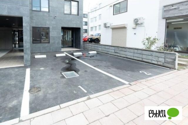 Ｌｉｃｈｔｒａｒｅ琴似(リヒトラーレ)（302） 駐車場