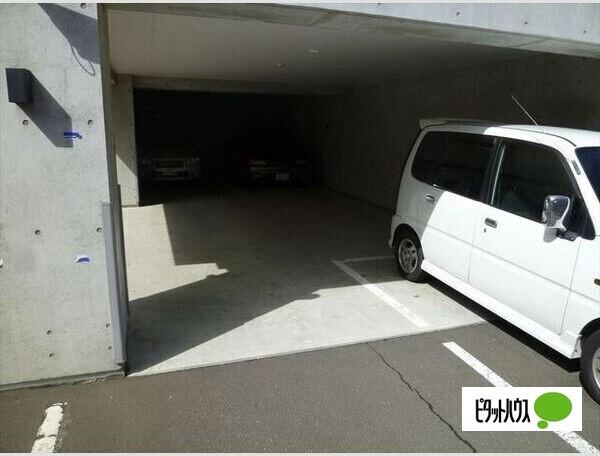 Ｔｒｅａｓｕｒｅ　Ｃｏｕｒｔ　Ａ（901） 駐車場