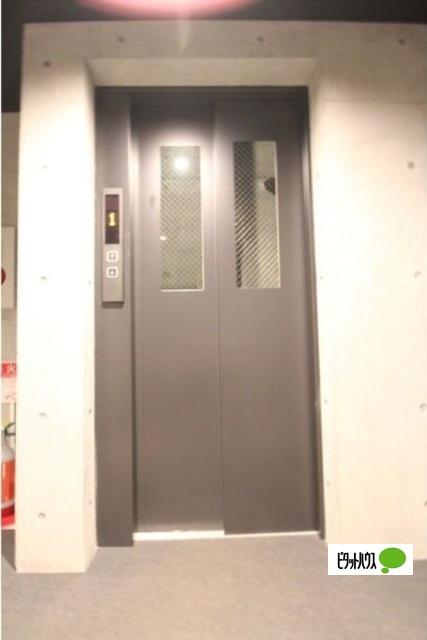 インダスカル（101） ロビー