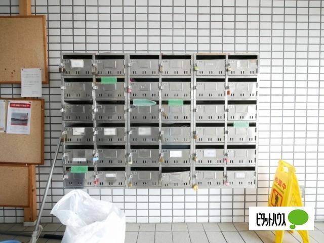 総業八軒ハイム（208） ロビー