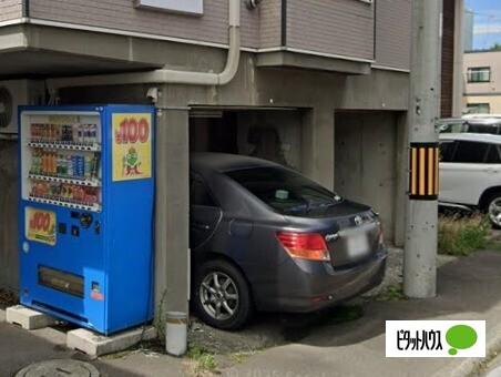 メゾンコンフォート（206） 駐車場