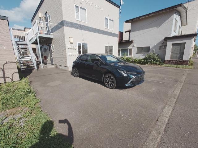 メゾン・ド・エスポワール（101） 駐車場