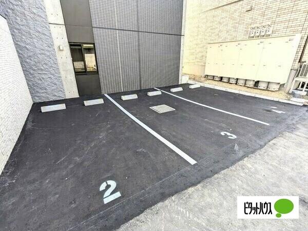 ウェルステージ宮の沢（205） 駐車場