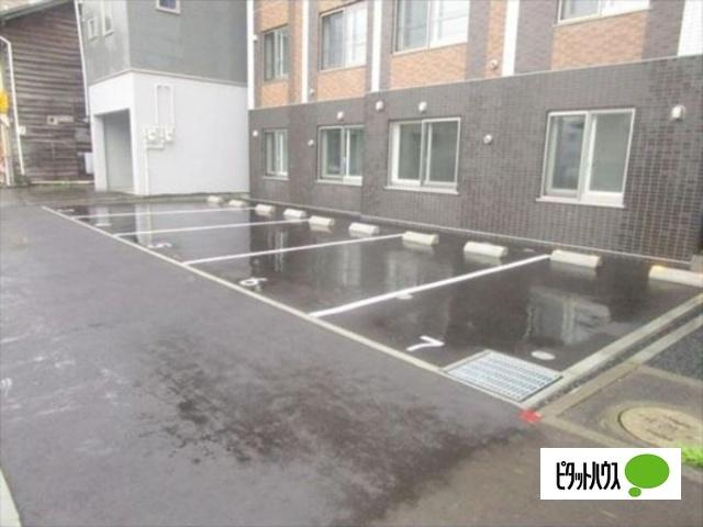 Ｒｅｎｔ菊水(レント菊水)（403） 駐車場