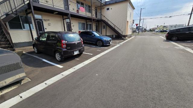 ハイツ21（201） 駐車場