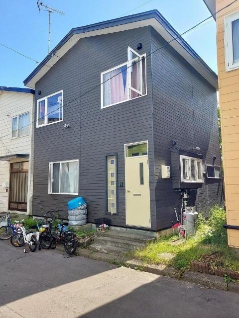 東室蘭駅より徒歩21分 築53年 2階建の賃貸物件
