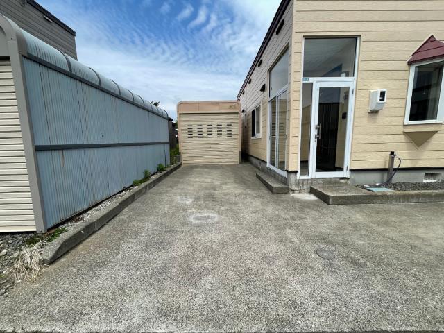 室蘭市八丁平４丁目戸建て住宅 駐車場