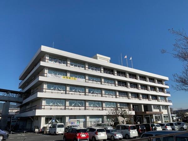 秦野市役所：2911m