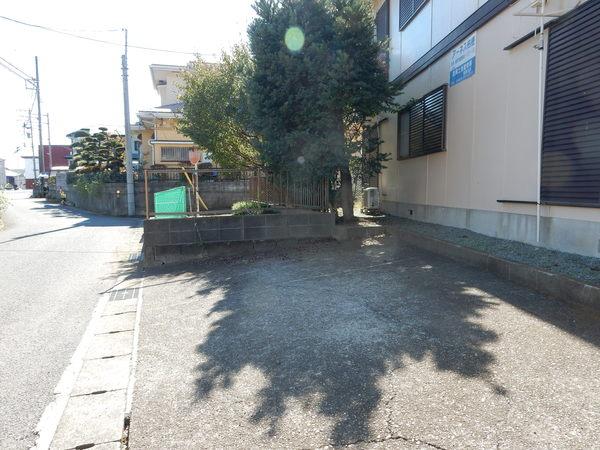 アーネス桔梗（5） 駐車場