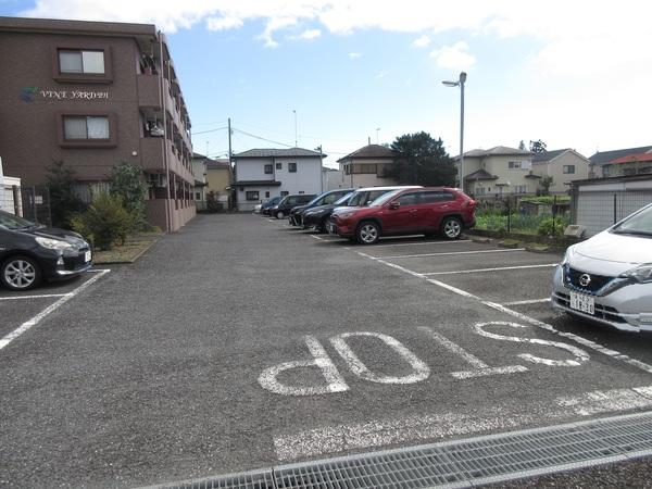 ヴィンヤード望月（106） 駐車場