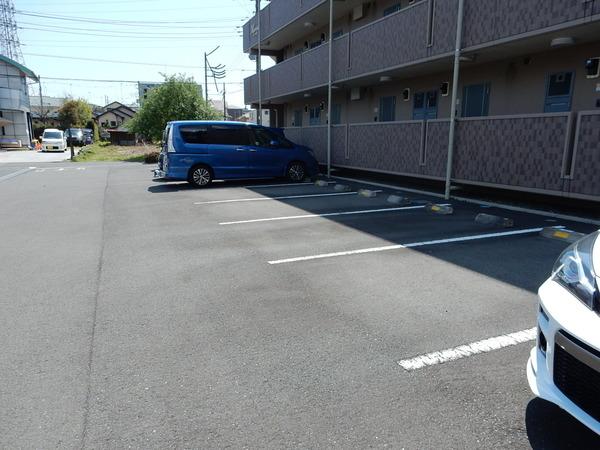 ハーベスト（303） 駐車場
